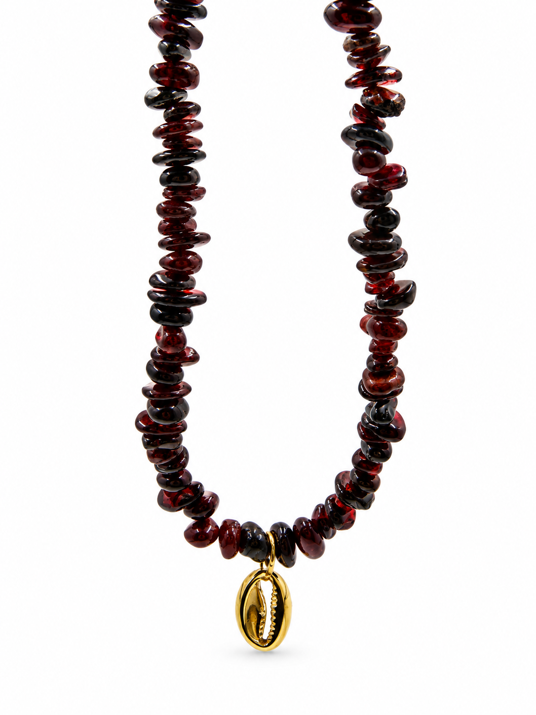 SANGUINE 01 Natural Garnet Cowrie Necklace