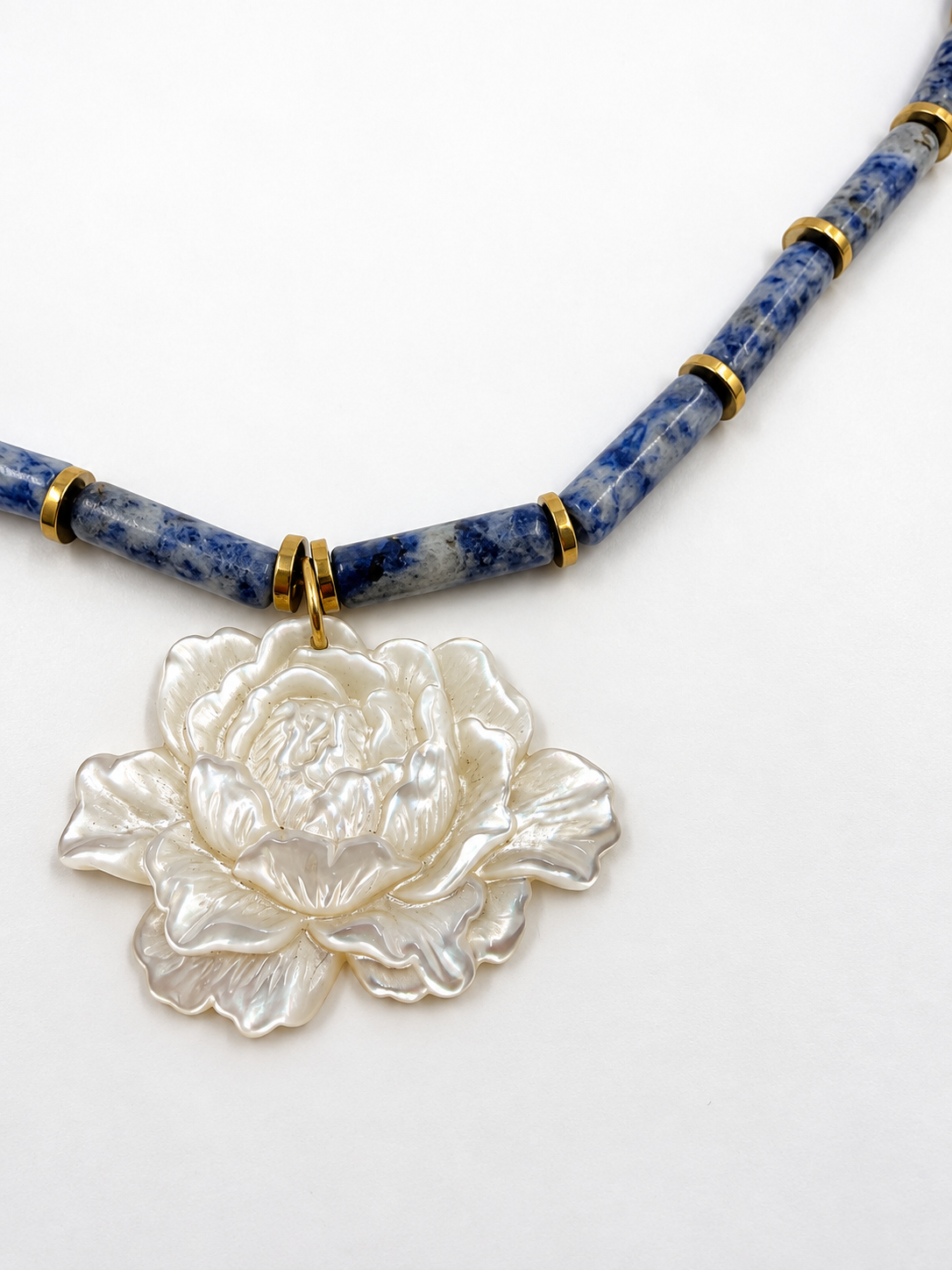 NACRE Blue Spot Jasper Mother-of-Pearl Flower Necklace