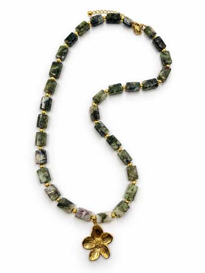 BOISSE Natural Moss Agate Flower Necklace
