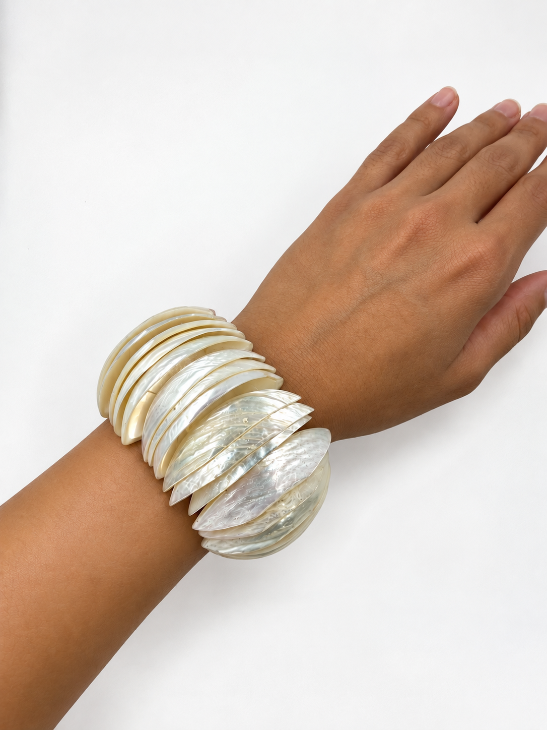 NACRE Natural Mother-of-Pearl Statement Bracelet